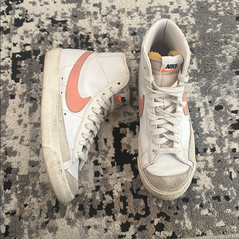Nike shoes size 7